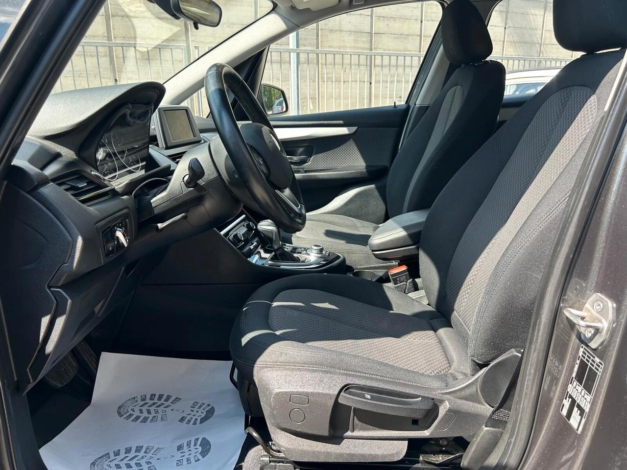 Bmw 2er Active Tourer 218d Advantage