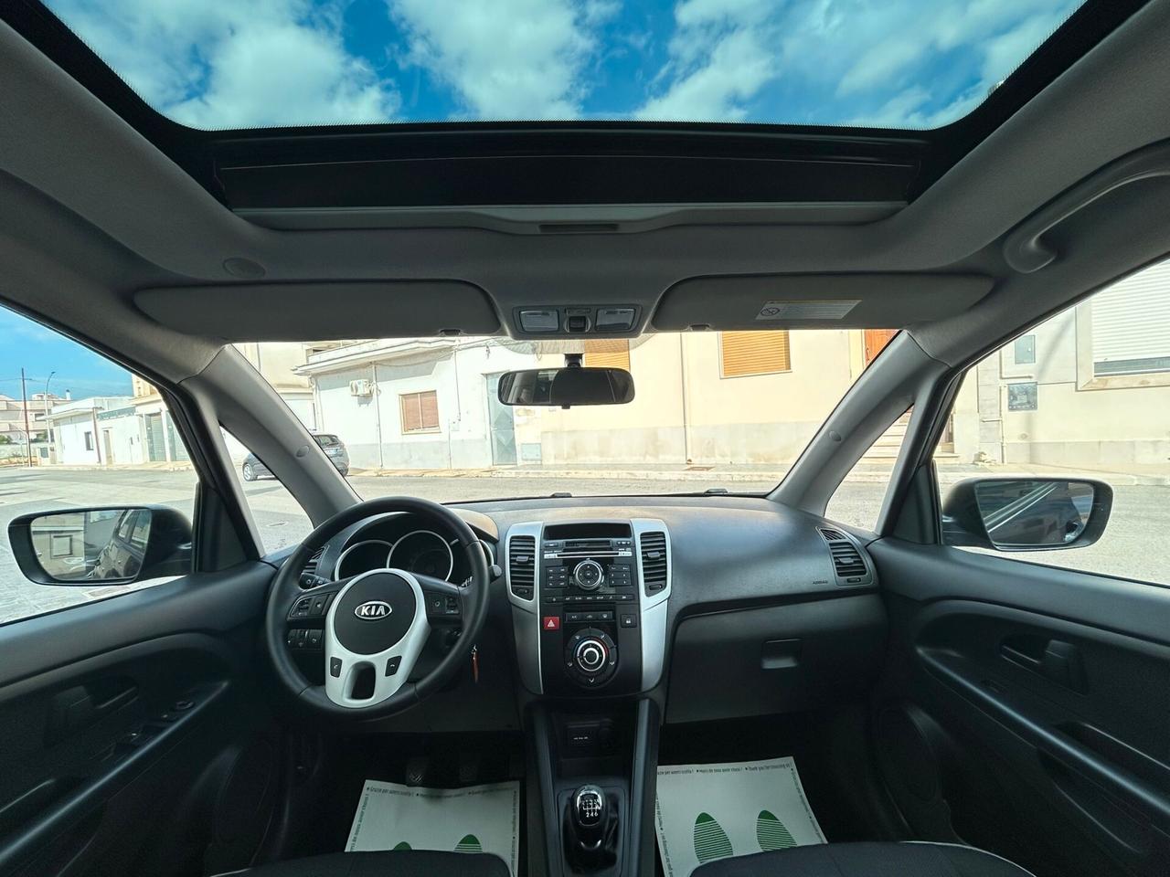 Kia Venga 1.4 CRDi 90Cv COOL TETTO Km111.000-2012