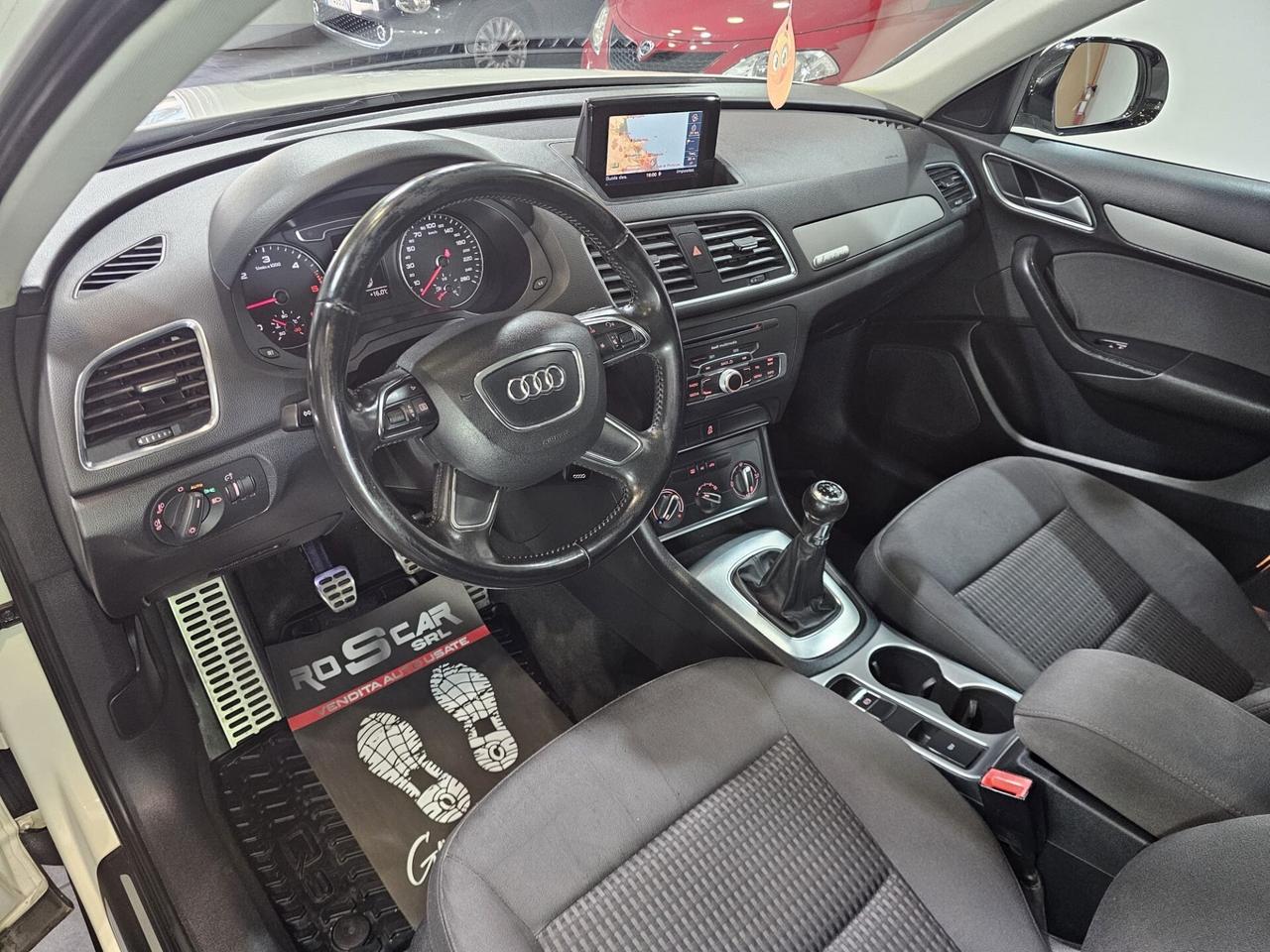 Audi Q3 2.0 TDI 140cv S line