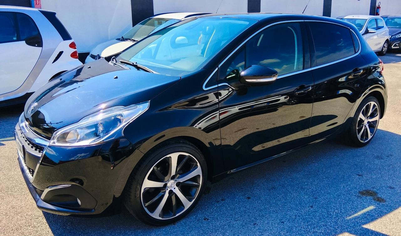 Peugeot 208 HDi Allure NAVI/CAMER/CROMO