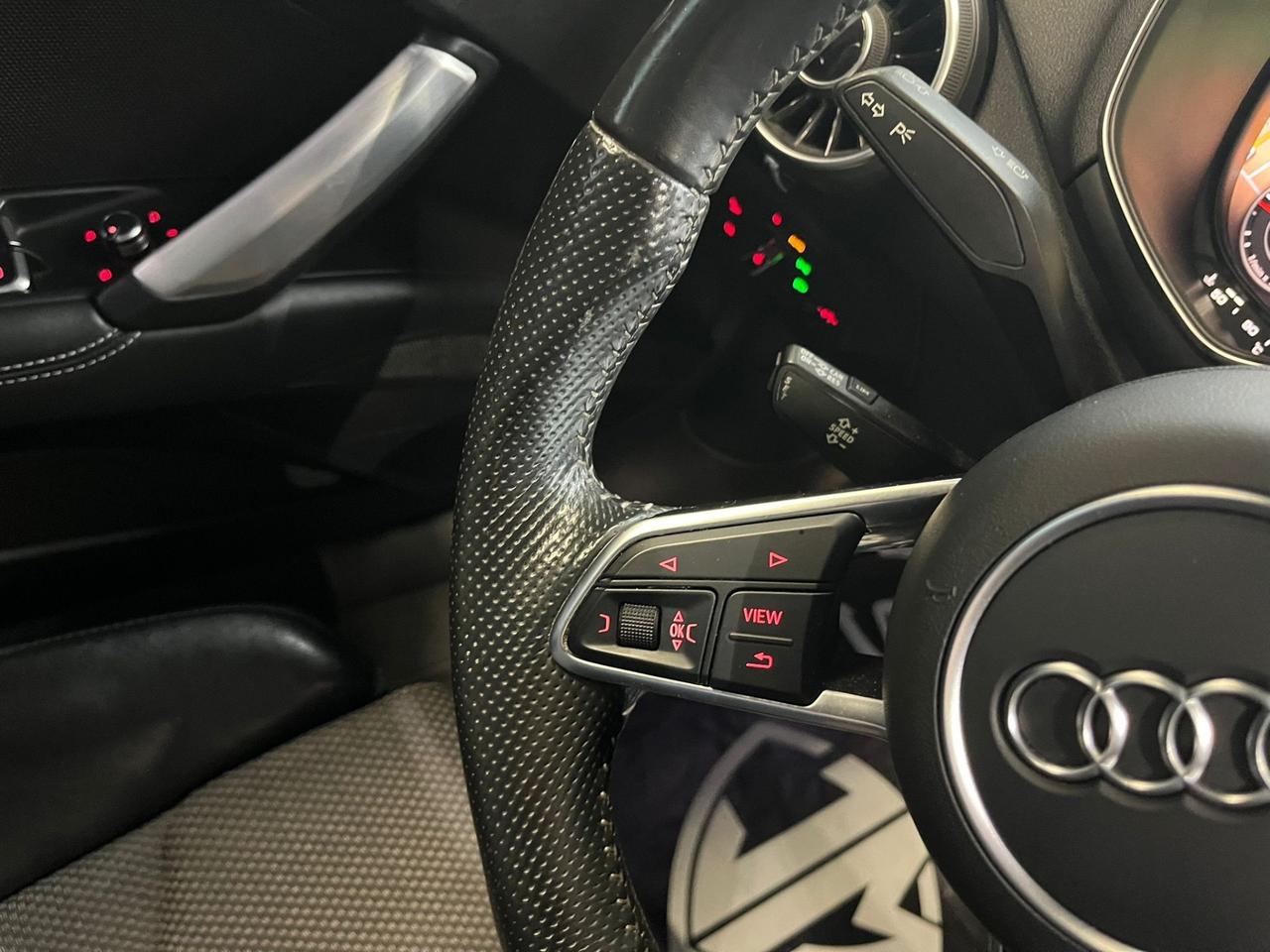 Audi TT Coupé 2.0 TDI ultra ALLESTIMENTO TTS