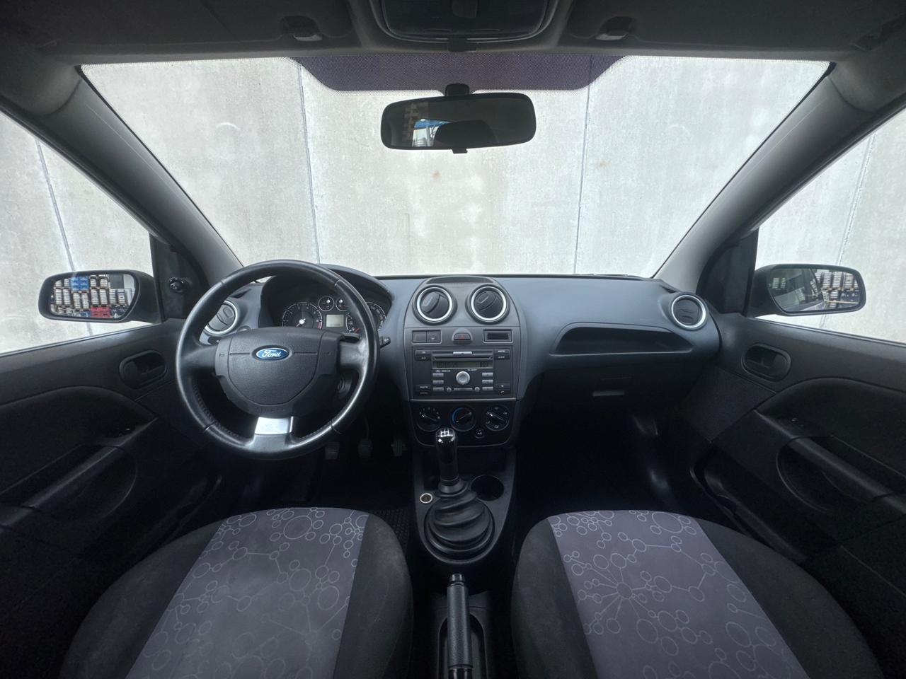 Ford Fiesta 1.2 B 5p. Ghia UNIPRO OK NEOP