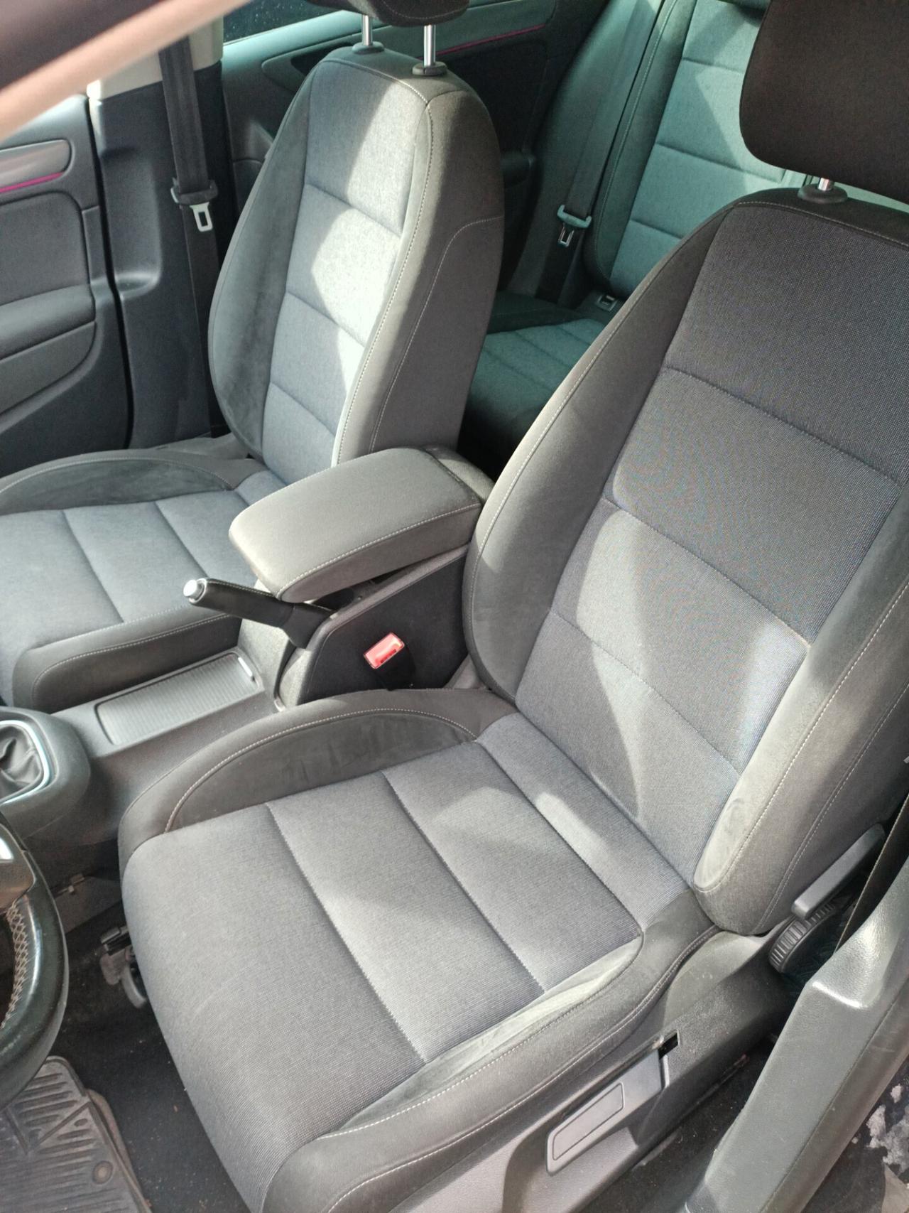 Golf 6 1.6 tdi highline - DISTRIBUZIONE APPENA EFFETTUATA STRAFUL DI ACCESSORI - 2011