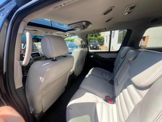 NISSAN Pathfinder 2.5 dCi LE Platinum