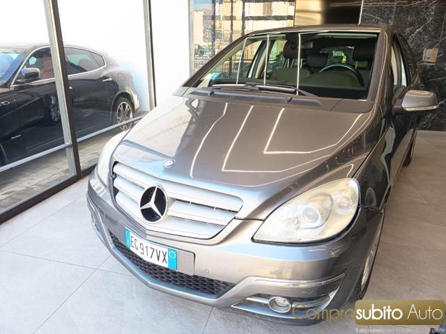 MERCEDES-BENZ B 200 CDI Premium