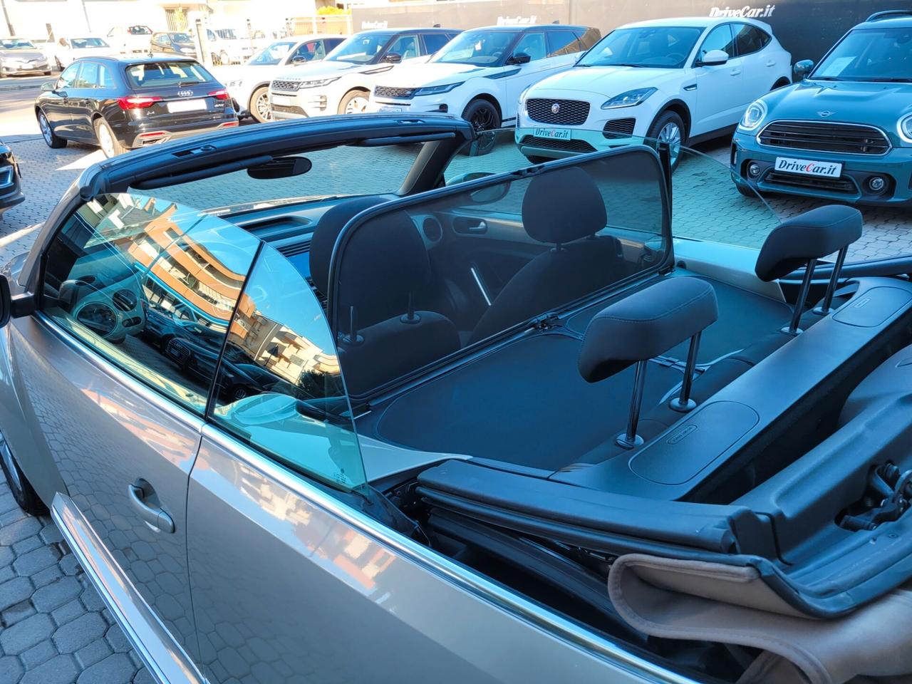 Volkswagen Maggiolino CABRIO 2.0 tdi (DIESEL) 110cv CRUISE BLUETOOTH SENSORI ANT + POST