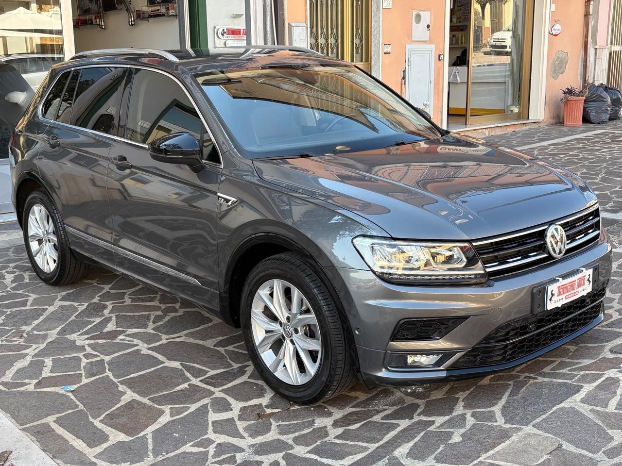 Volkswagen Tiguan 2.0 TDI DSG R-Line FULL/LED/NAV