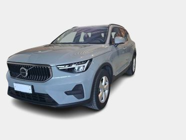 VOLVO XC40 T2 AUTOMATICO ESSENTIAL SUV