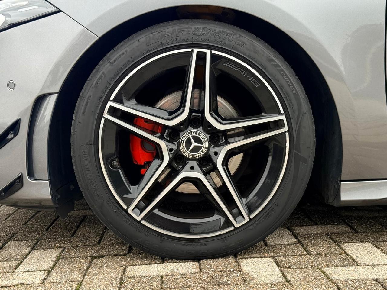 Mercedes-benz A 180 Premium pack AMG 136cv