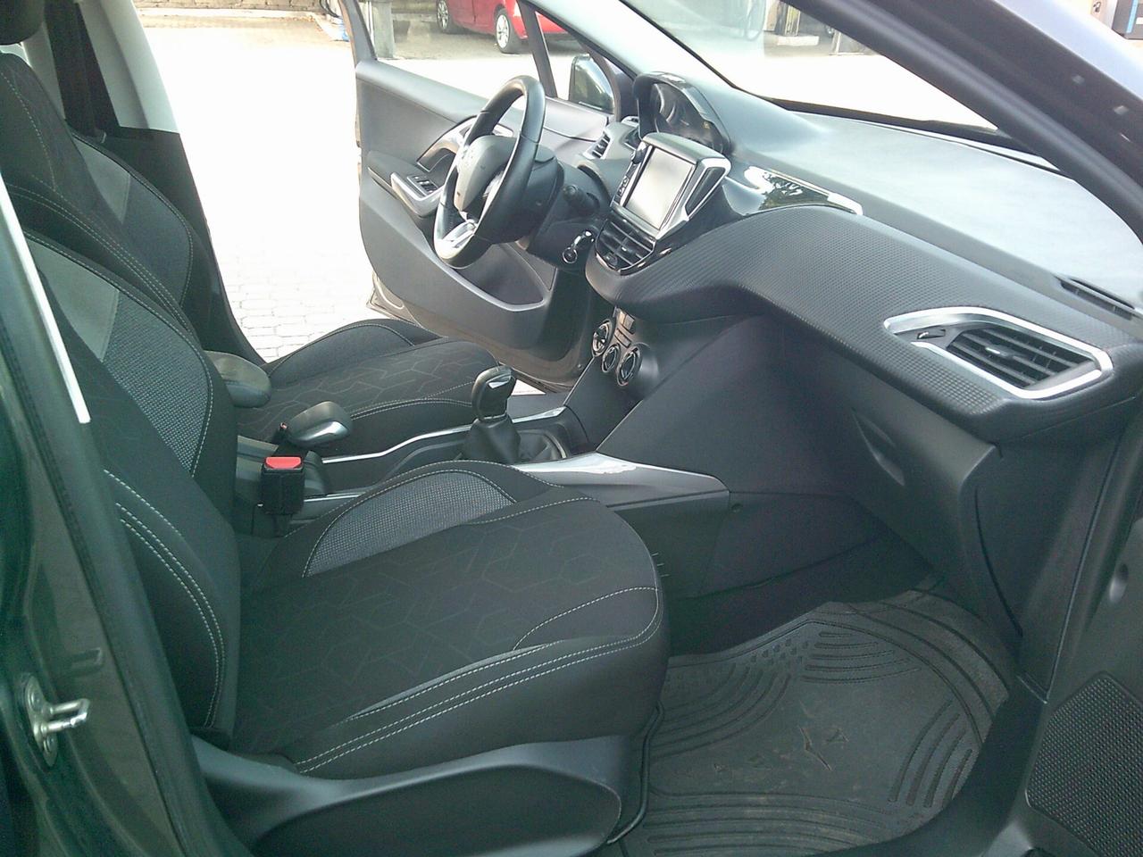 Peugeot 2008 PureTech 82 Active*Tagliandata*Ok Neopatentati*