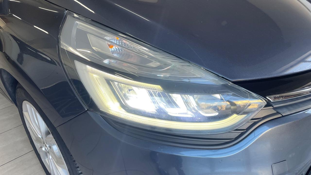 Renault Clio TCe 120CV EDC Start&Stop 5 porte Energy Intens