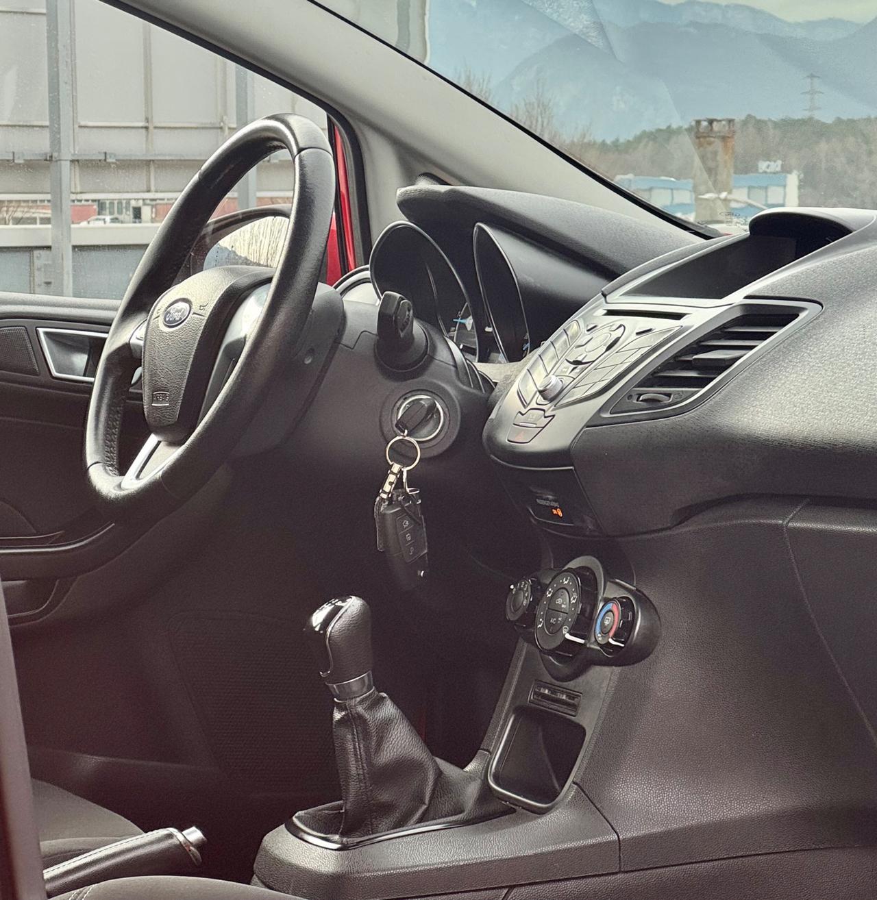 Ford Fiesta TDCi 75CV 5p Red Edition Neopatentati