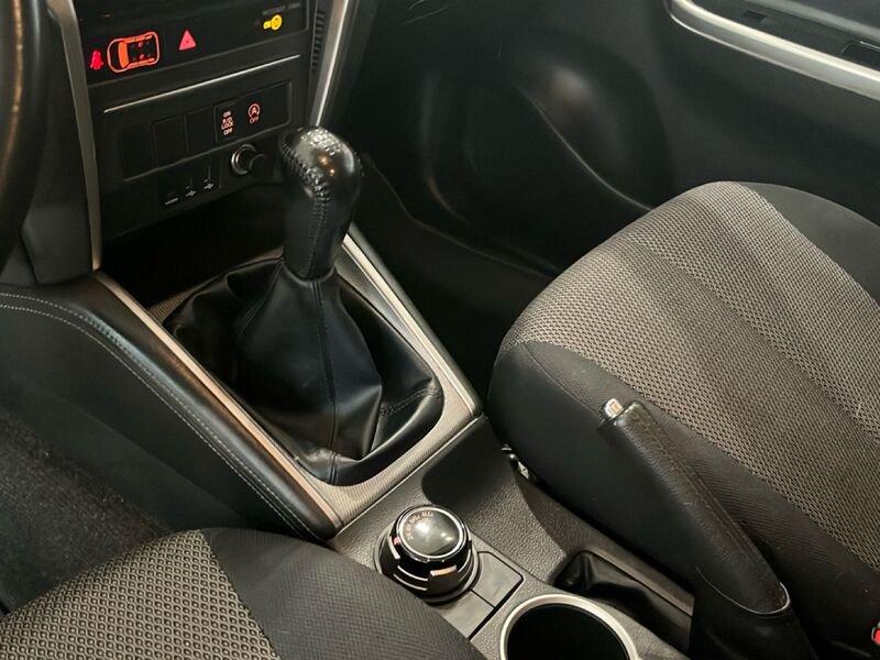 Mitsubishi L200 L200 2.3 D Club Cab 4x4 Easy Select Invite