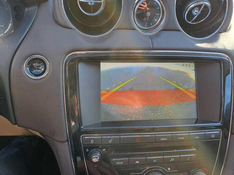 Jaguar XJ 3.0d V6 Portfolio auto my13