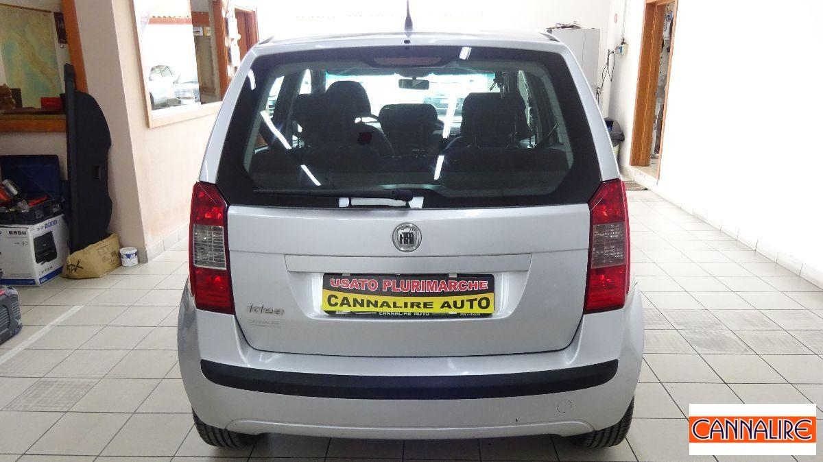 FIAT - Idea - 1.3 Multijet 16V 70CV BlackEnergy