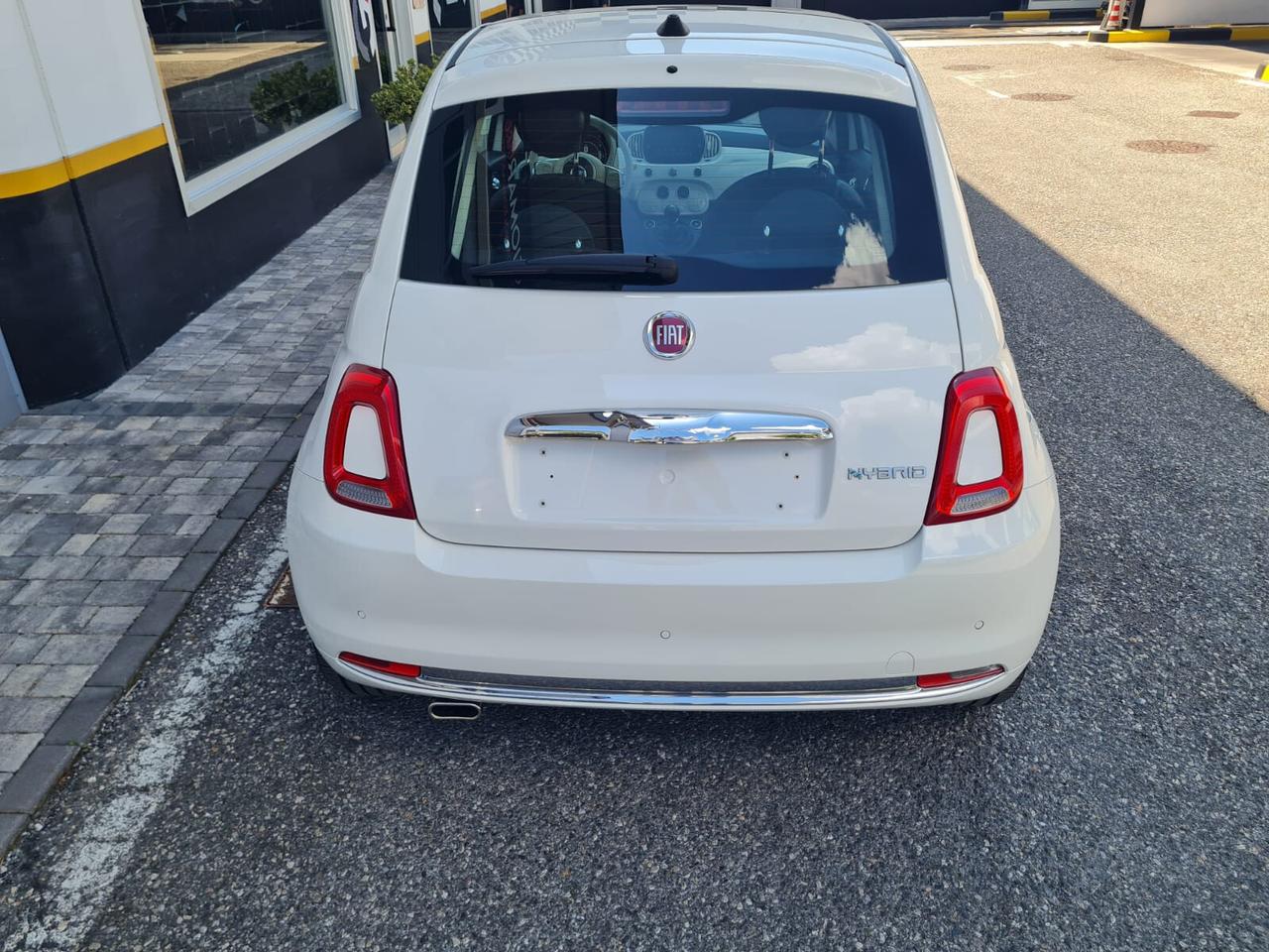 FIAT 500 1.0 Hybrid Dolce Vita – Aprile 2024 – 18.766 km – €14.400