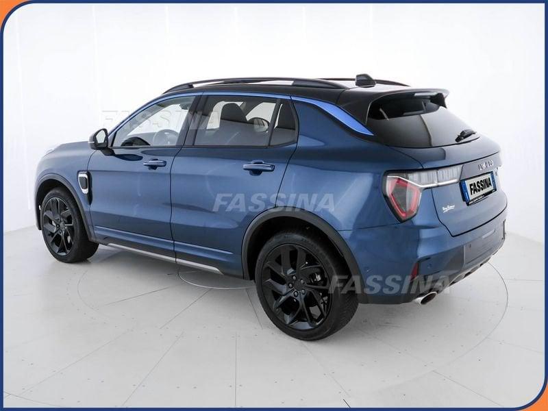 Lynk & Co 01 01 PHEV