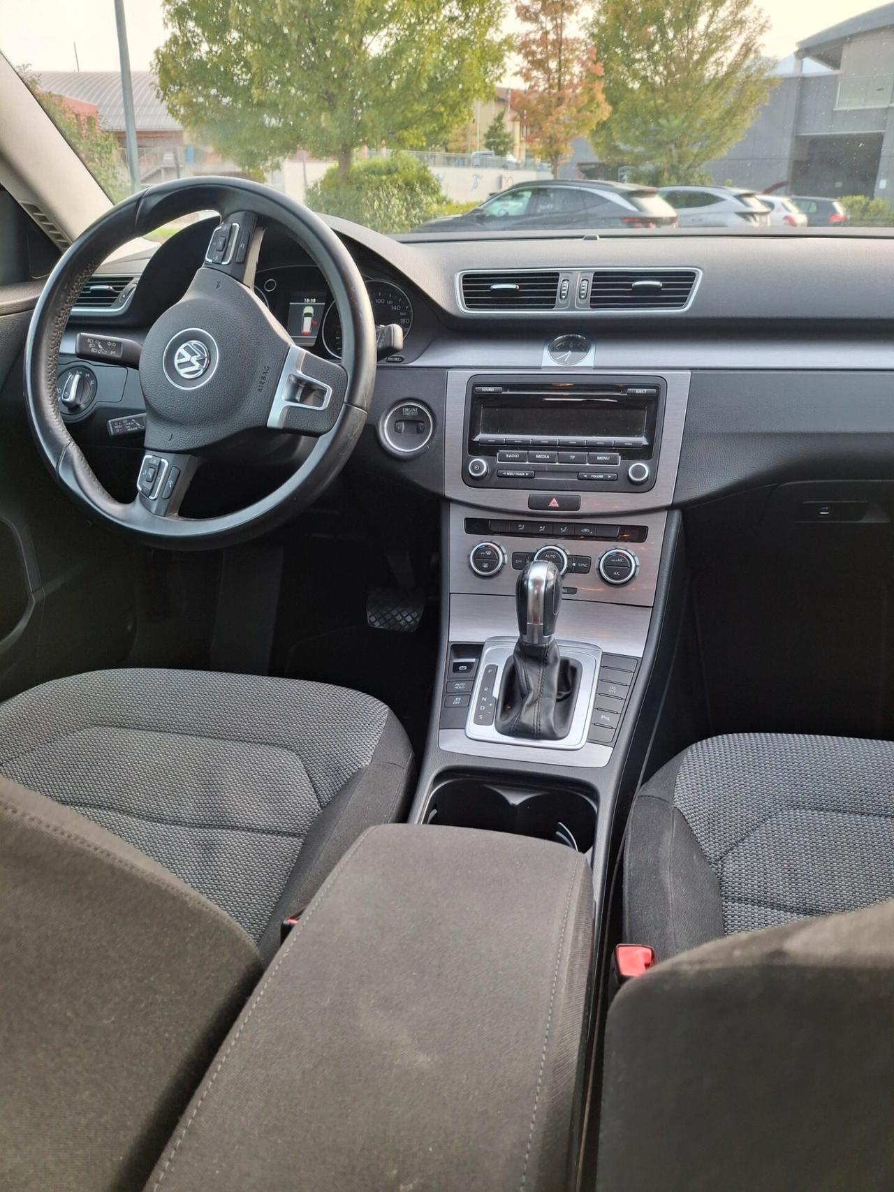 Volkswagen Passat 2.0 TDI DSG Comfortline BM.Tech.