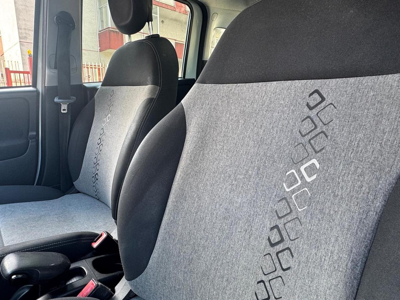 Fiat Panda Lounge 1.2 Benzina 69 CV