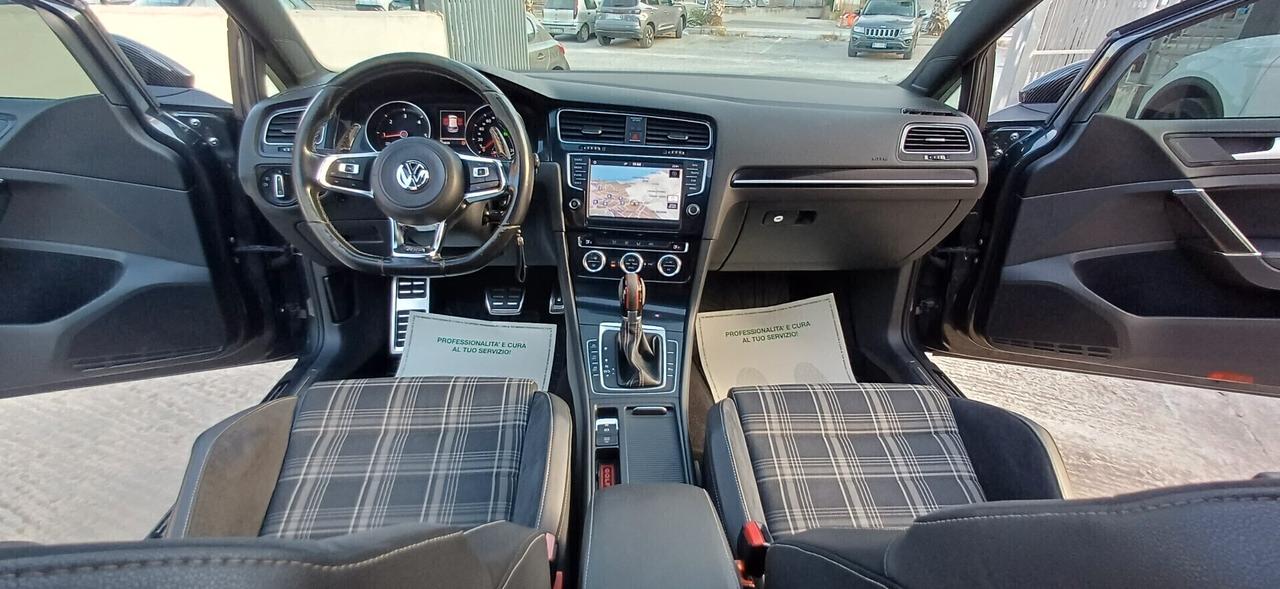 Volkswagen Golf GTD 2.0 TDI DSG