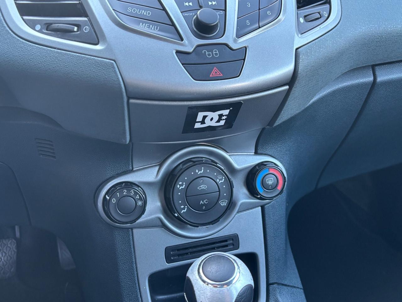 Ford Fiesta 1.4 5 porte Bz.- GPL Titanium OK Neopatentati