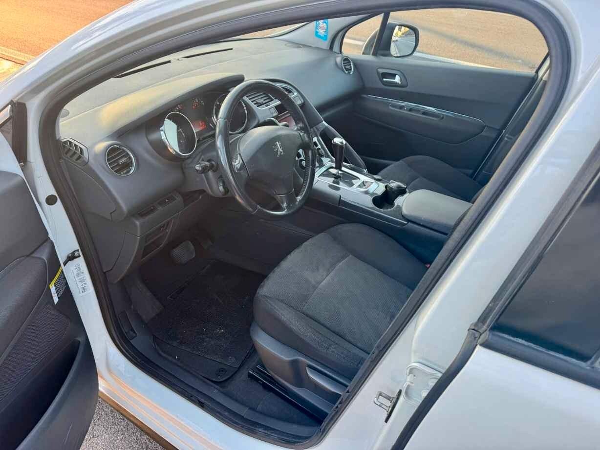 PEUGEOT 3008 1.6 HDi 110CV CAMBIO AUTOMATICO