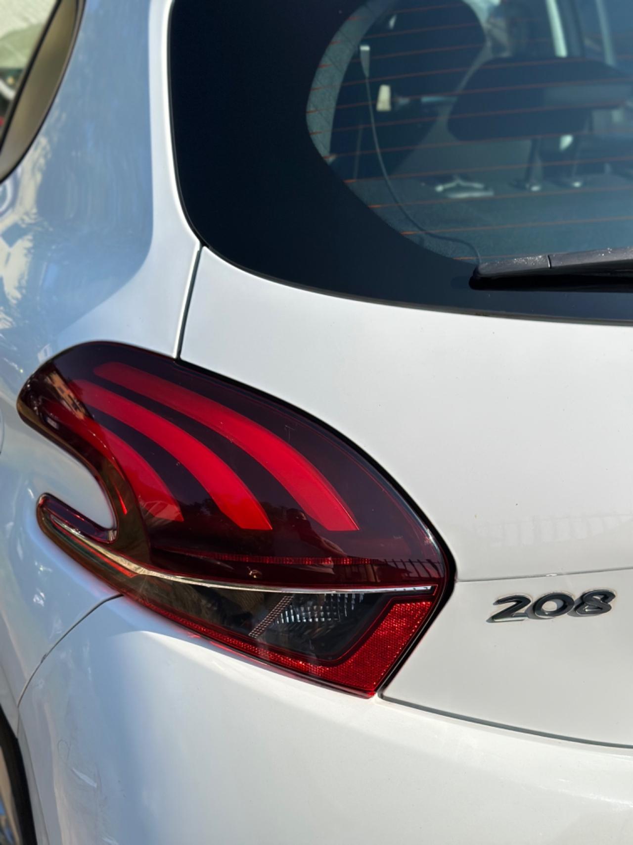 Peugeot 208 82 5P ALLURE NEOPAT KMCERT UNICOPR
