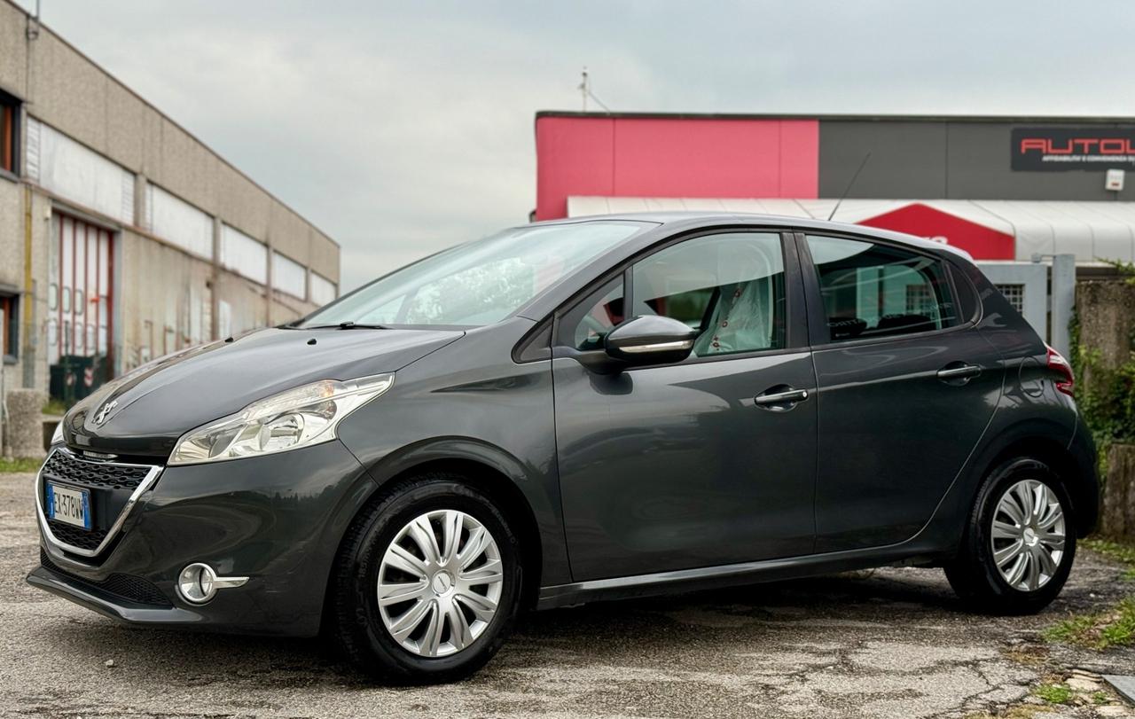 Peugeot 208 1.4 HDi 68 CV 5 porte OK NEO PATENTATI
