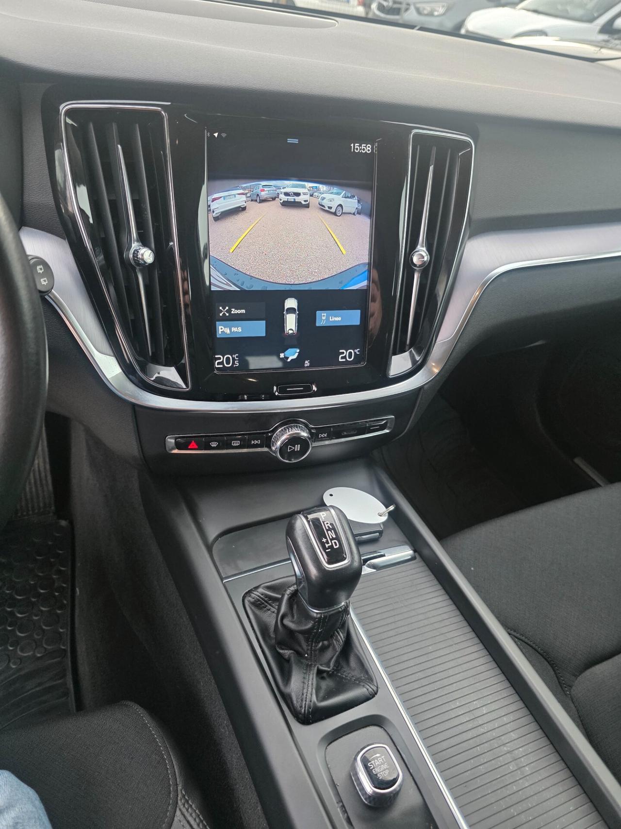 Volvo V60 D3 Geartronic R-design 12 mesi Garanzia