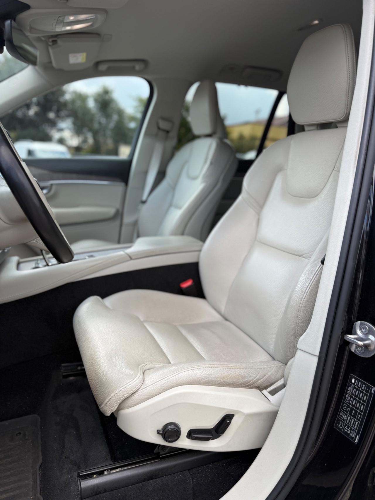 Volvo XC 90 XC90 B5 (d) AWD automatico Plus Bright