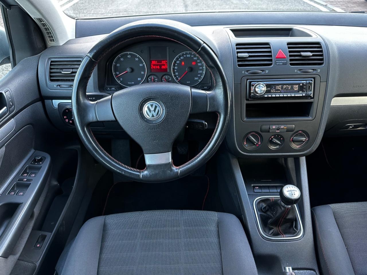 Volkswagen Golf 1.6 16V FSI 5p. Sportline