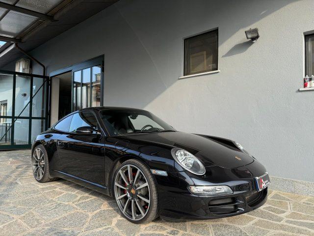 PORSCHE 911 911 Carrera 4 Coupé