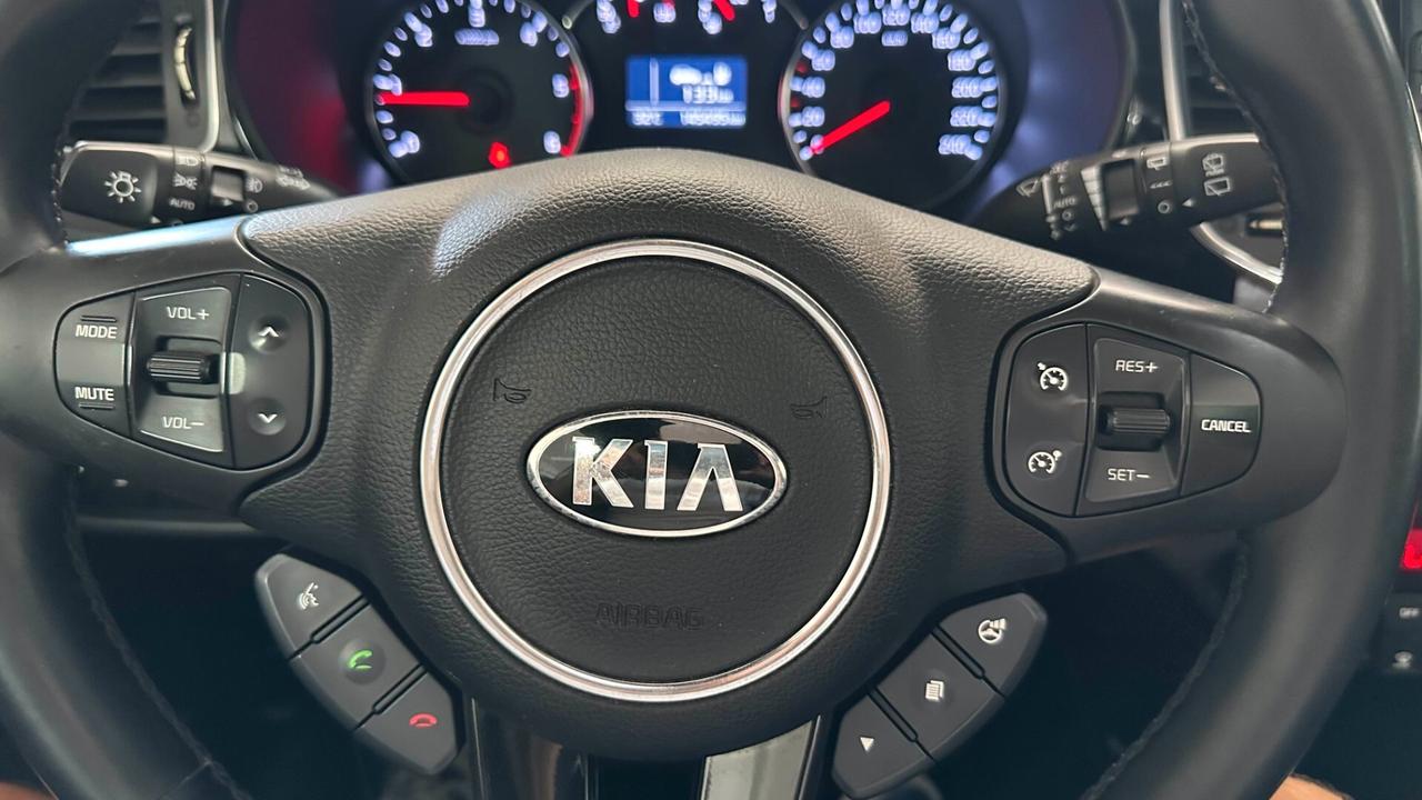 Kia Carens 1.7 CRDi 115 CV Class "Ben curata in tutto"