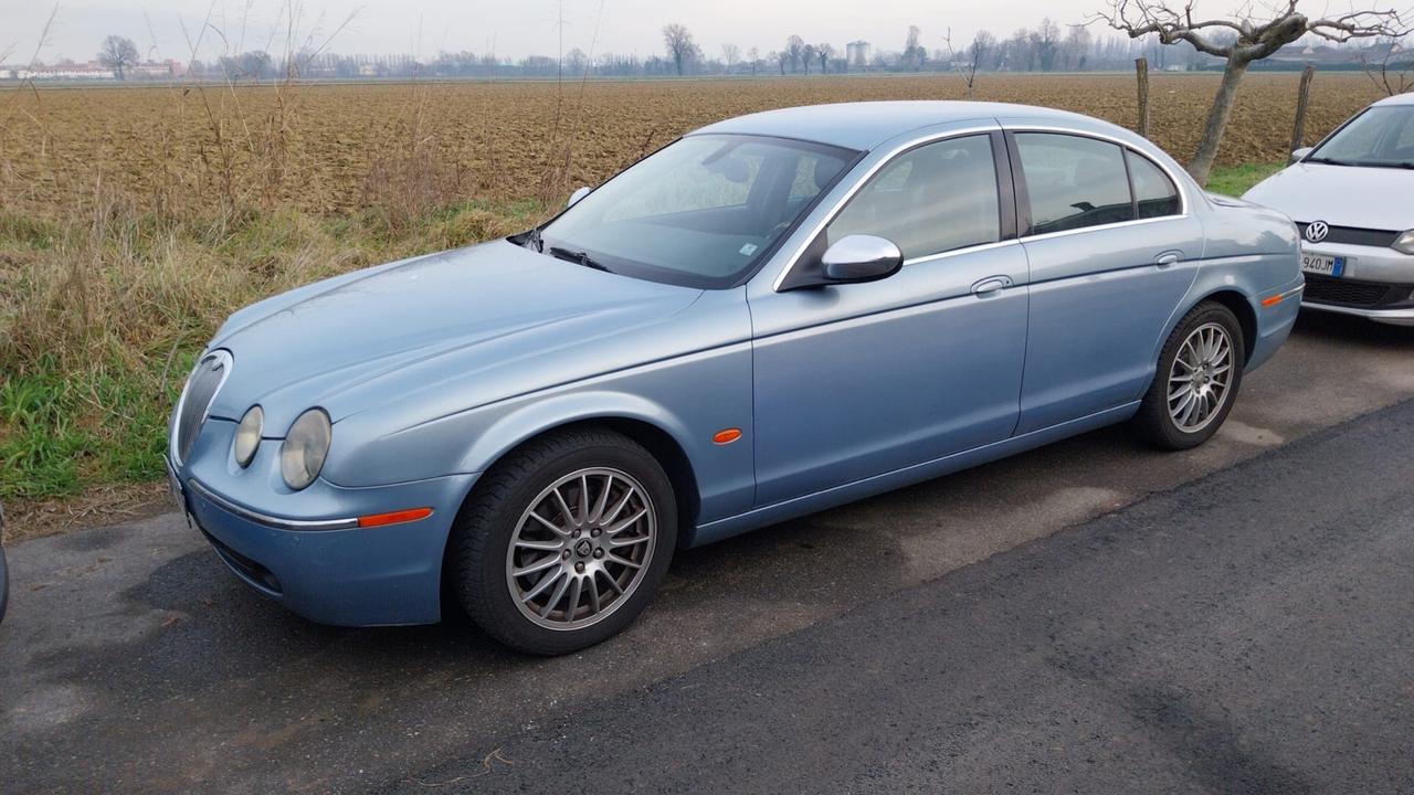 Jaguar S-Type (X207) 2.7 diesel V6 cat Exec.