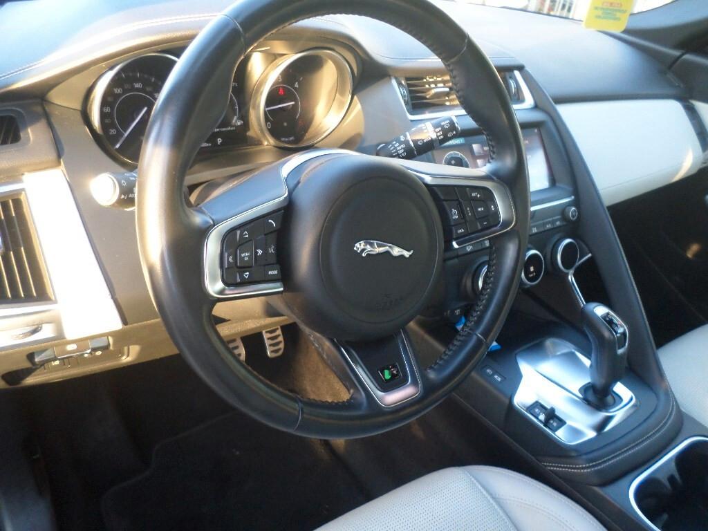 Jaguar E-Pace 2.0D 180 CV AWD aut. R-Dynamic S