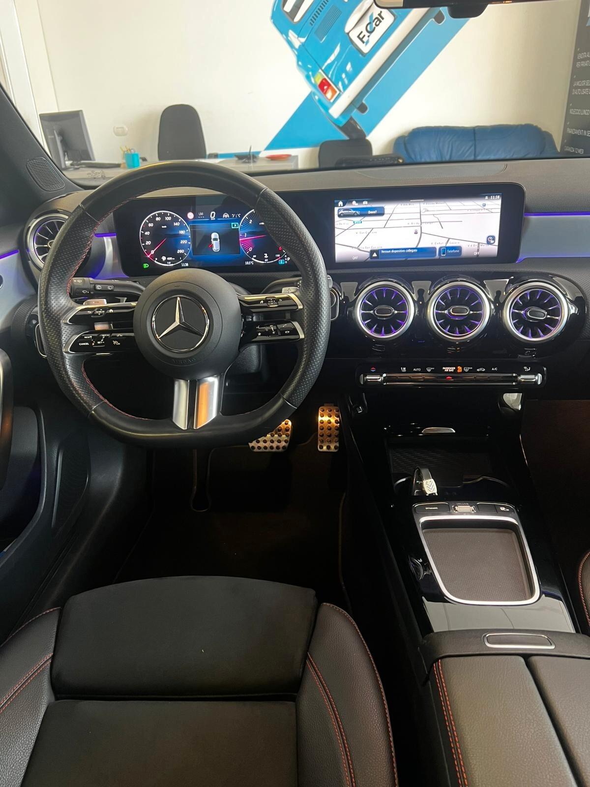 Mercedes-benz A 180 d Automatic AMG Line Premium PACCHETTO LUCI