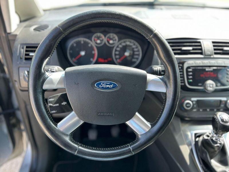 Ford C-Max 2.0 TDCI 136CV TITANIUM