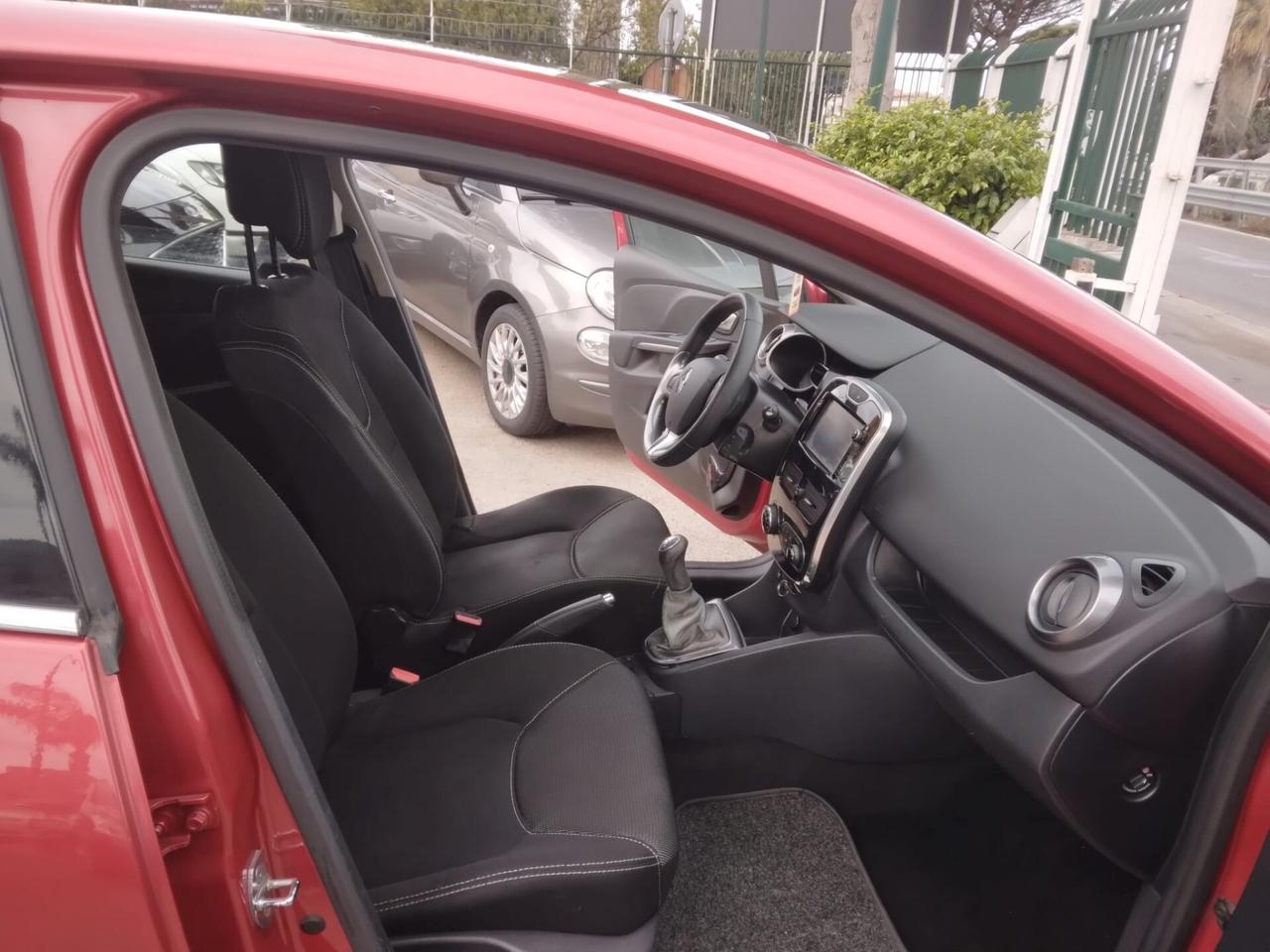 Renault Clio 1.5 dCi Costume National 2015