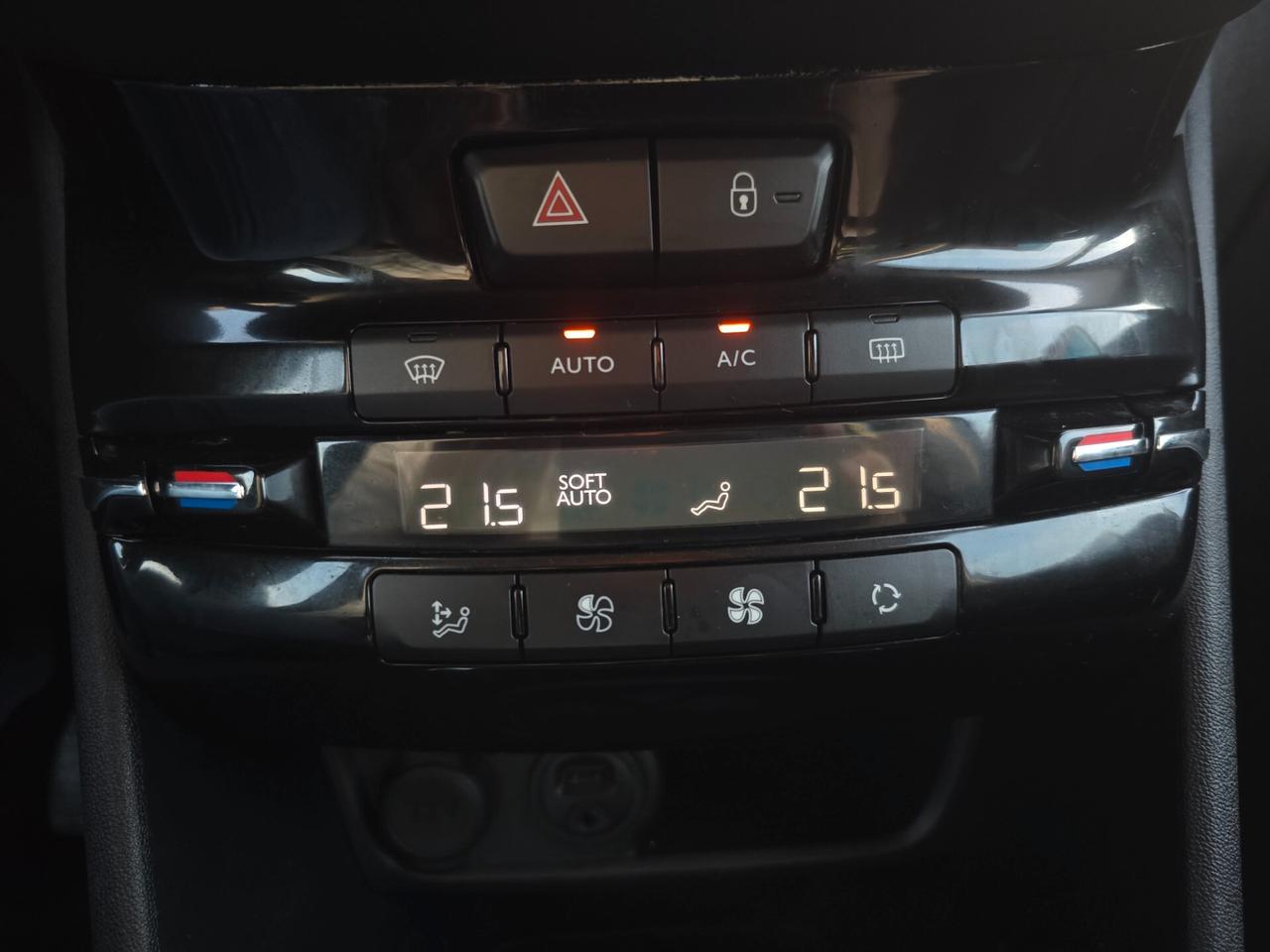 PEUGEOT 208 1.2 Benzina 82 CV FULL, PERFETTA