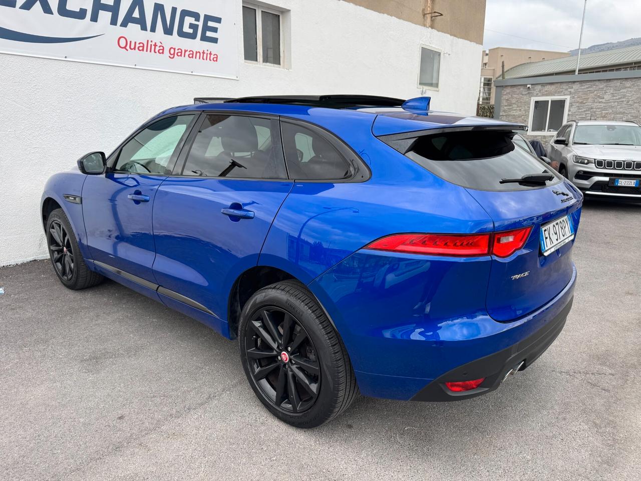 Jaguar F-Pace 2.0 D 180 CV aut. R-Sport