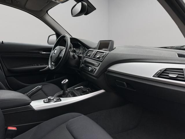 BMW 118 i 5p. Unique BIANCO PERLA