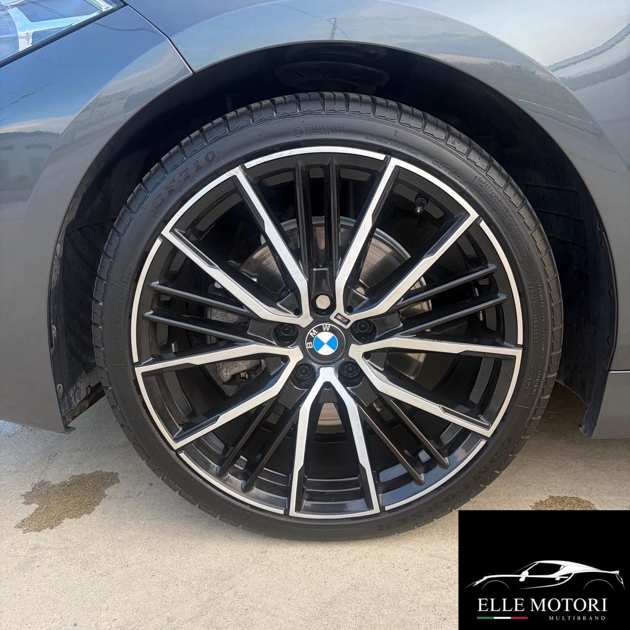 Bmw 116 116d 5p. Msport