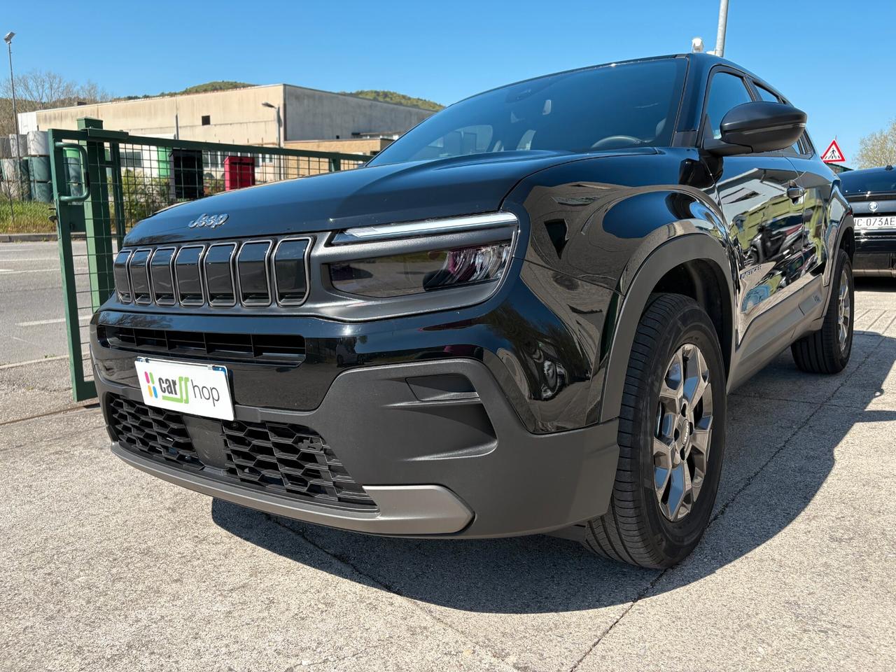 Jeep Avenger 1.2 Turbo Longitude targata 12.2025