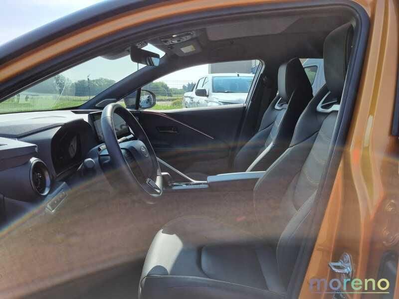 Toyota C-HR 2.0 phev Lounge Premiere fwd e-cvt