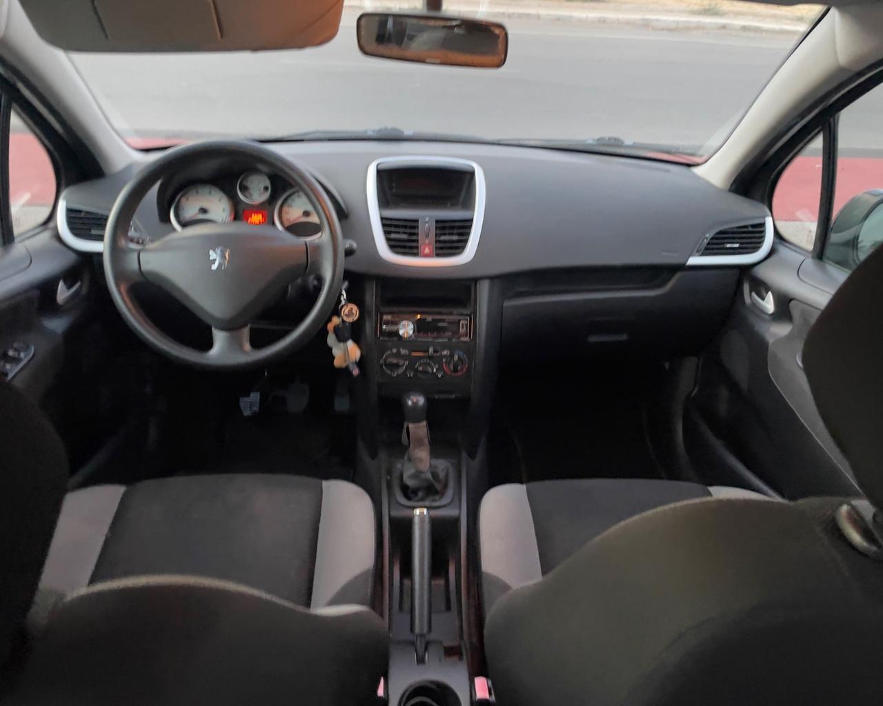 Peugeot 207 1.4 8V 75CV 3p. Energie