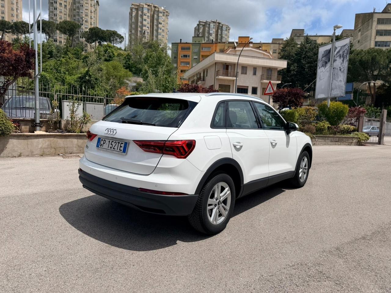 Audi Q3 35 2.0TDI 150 CV S-TRONIC NAVI
