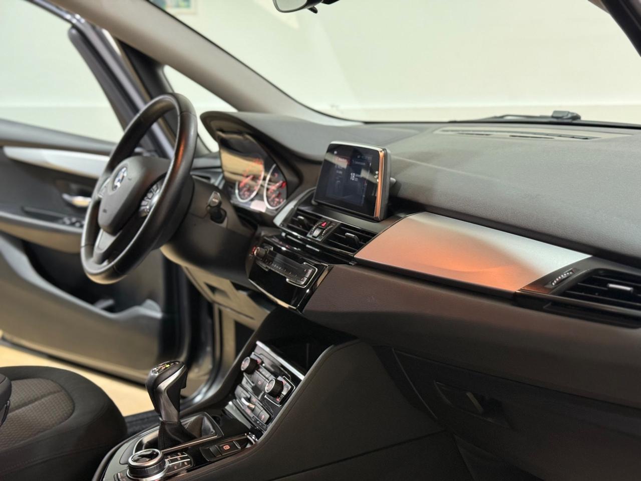 Bmw Serie 2 Active Tourer 218d Advantage