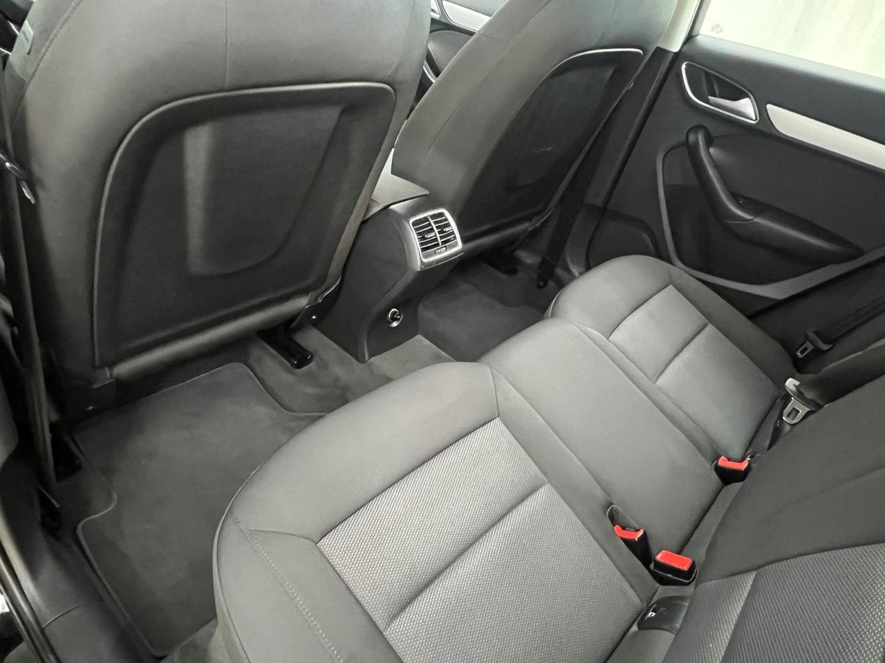 AUDI Q3 I 2015 Q3 2.0 tdi Business 120cv
