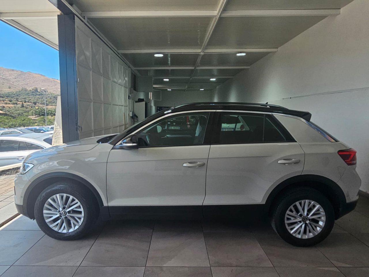 Volkswagen T-Roc 2.0 tdi R-Line 115cv *OFFERTA DEL MESE*