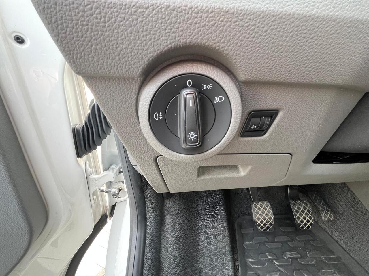 Volkswagen Transporter 2.0 TDI 110CV PC Cassonato